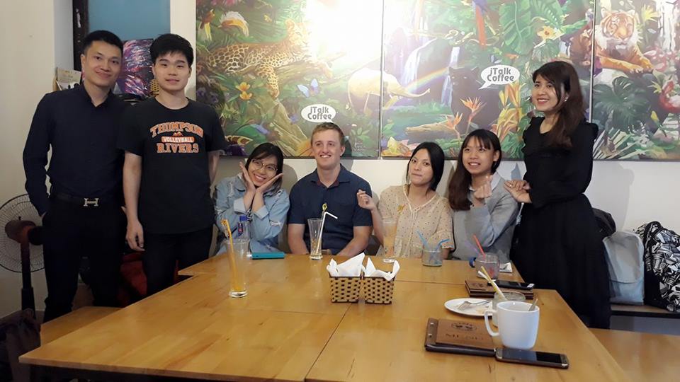 [Top] 5 địa điểm học Tiếng Anh miễn phí với người nước ngoài tại Hà Nội